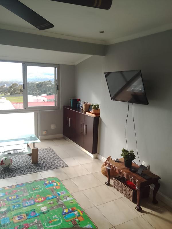 1 Bedroom Property for Sale in Gordons Bay Western Cape